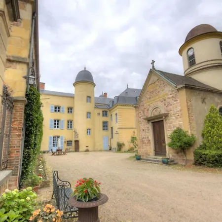 Holiday home De Charme Avec Parc, Tennis Et Salle De Jeux Pres D'un Chateau A Parigny - Fr-1-496-160 *
