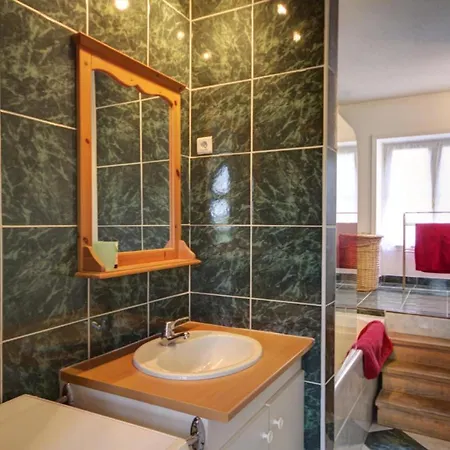 Holiday home De Charme Avec Parc, Tennis Et Salle De Jeux Pres D'un Chateau A Parigny - Fr-1-496-160