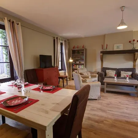 De Charme Avec Parc, Tennis Et Salle De Jeux Pres D'un Chateau A Parigny - Fr-1-496-160 Holiday home *